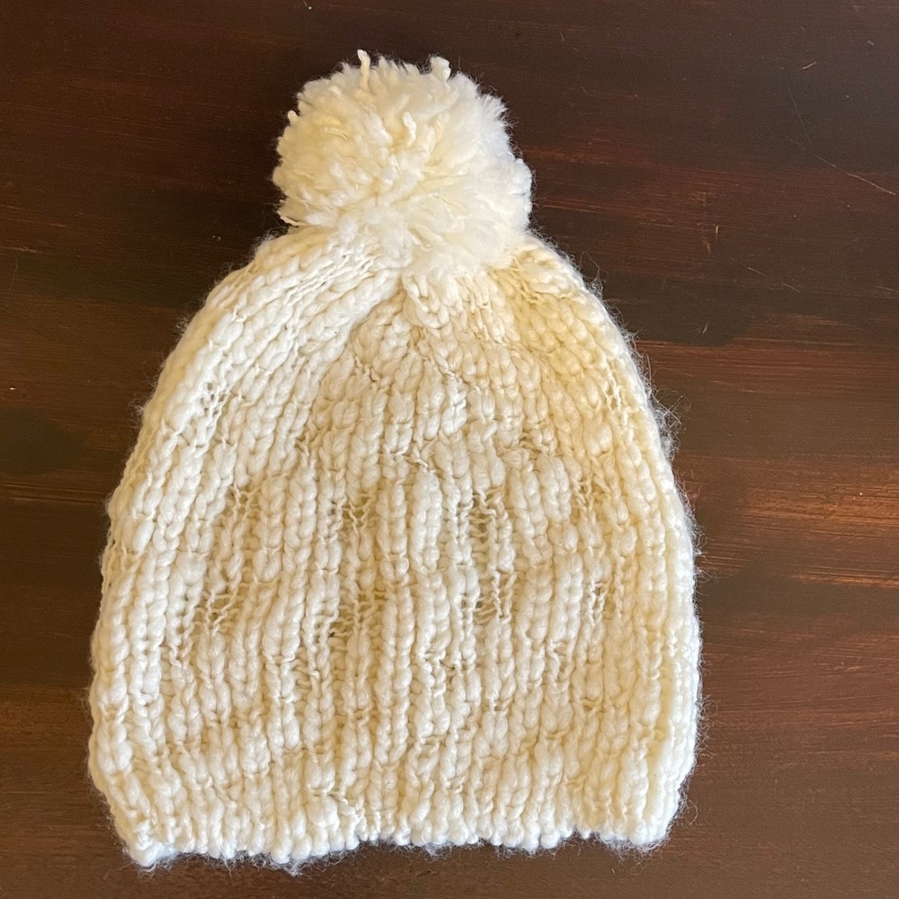 Phase 3 Cream Chunky Knit Pom Pom Beanie Boucle One Size‎